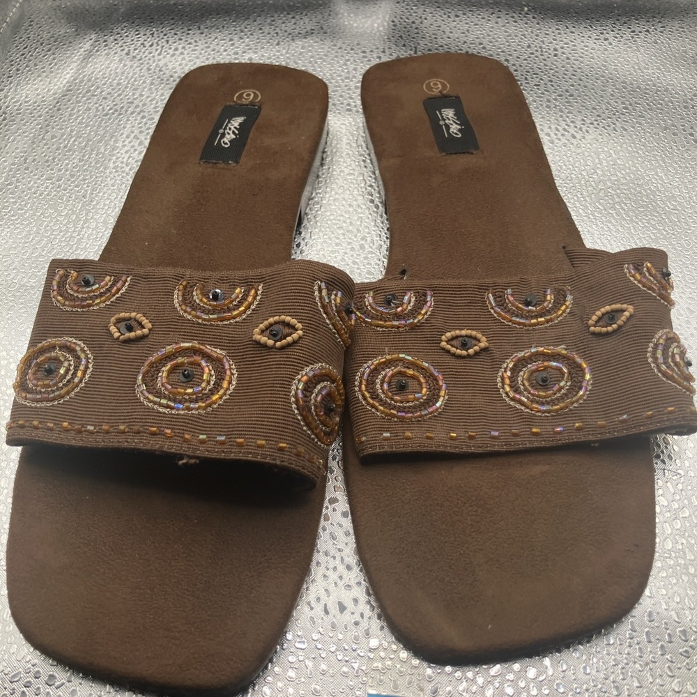 Mossimo  Women's Rhinestone Slip on Sandals ~ Size  9